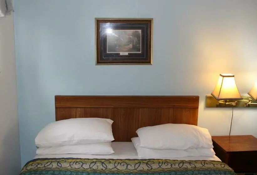 اتاق استاندارد, River Road Motel