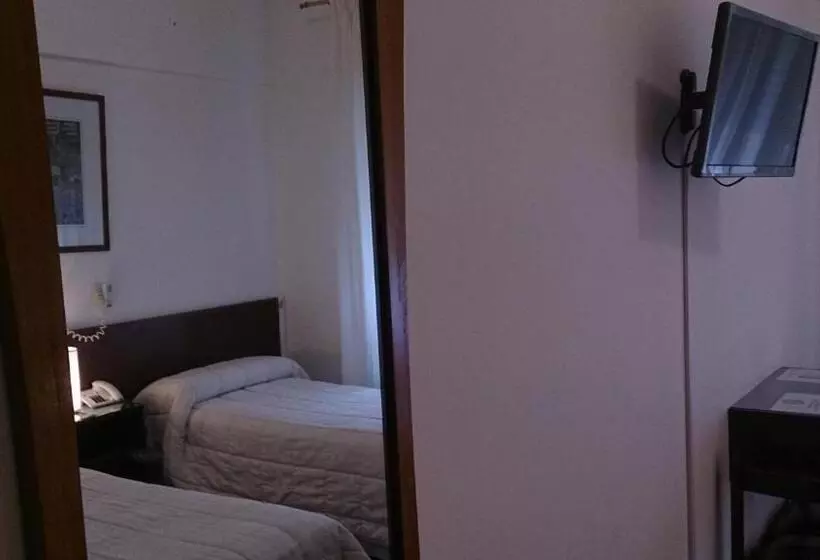 اتاق کلاسیک سه تخته, Grand Hotel Rio Cuarto