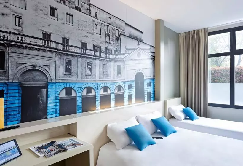 スタンダードトリプルルーム, B&b Hotel Mantova