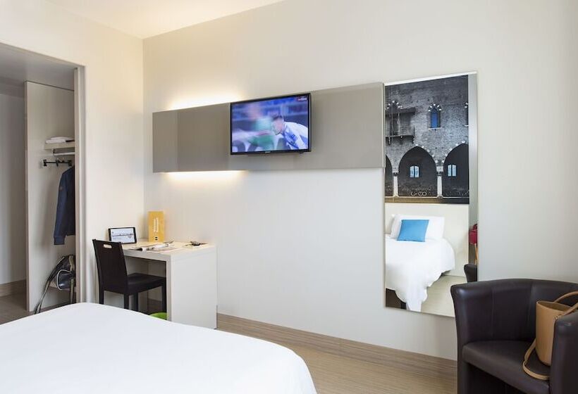 Номер Стандарт, B&b Hotel Mantova