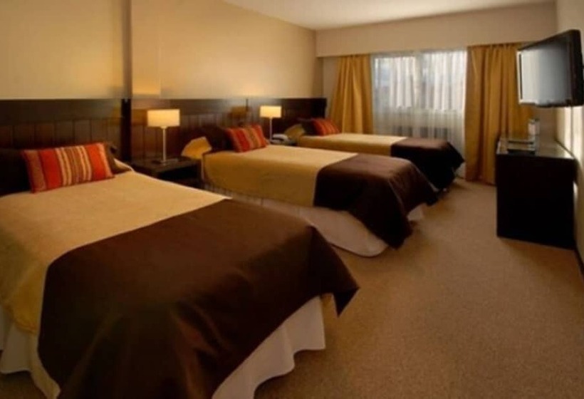 标准三人间, Carlos V Patagonia