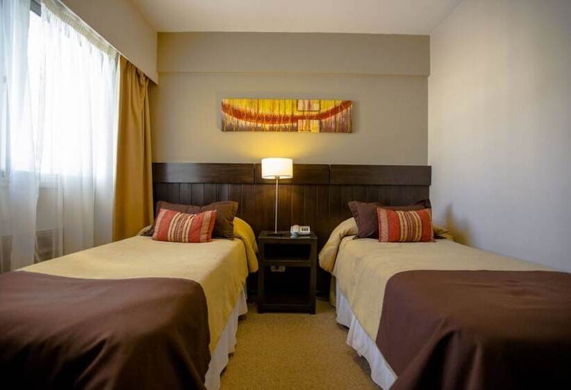 标准单人间, Carlos V Patagonia