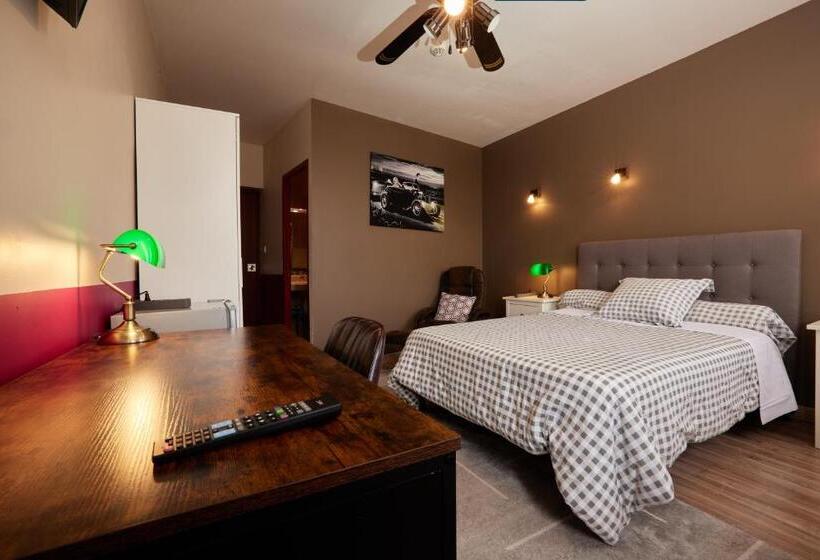 غرفة قياسية, De La Paix