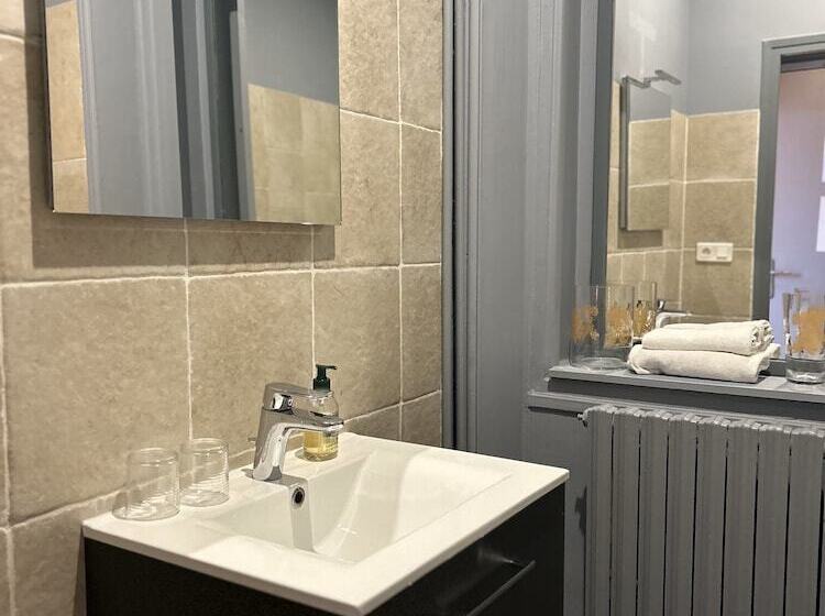 חדר סטנדרט, De L'abbaye De Longpont