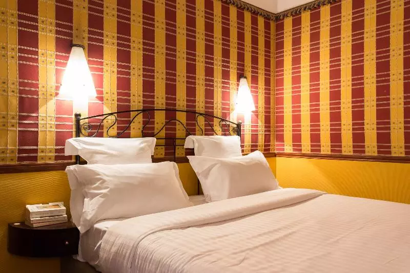 スタンダードルーム, Gala