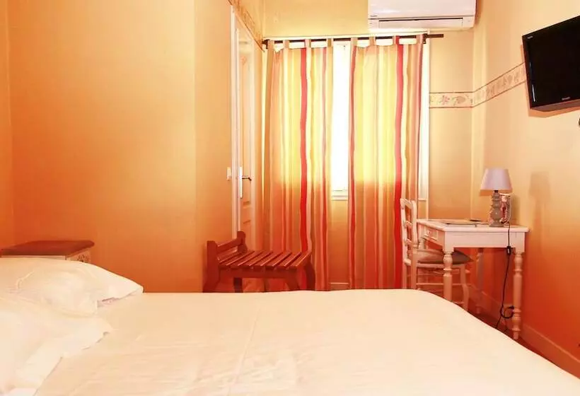 スタンダードルーム, Hôtel Les Pyrénées