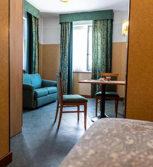 آپارتمان 1 خوابه, Mary