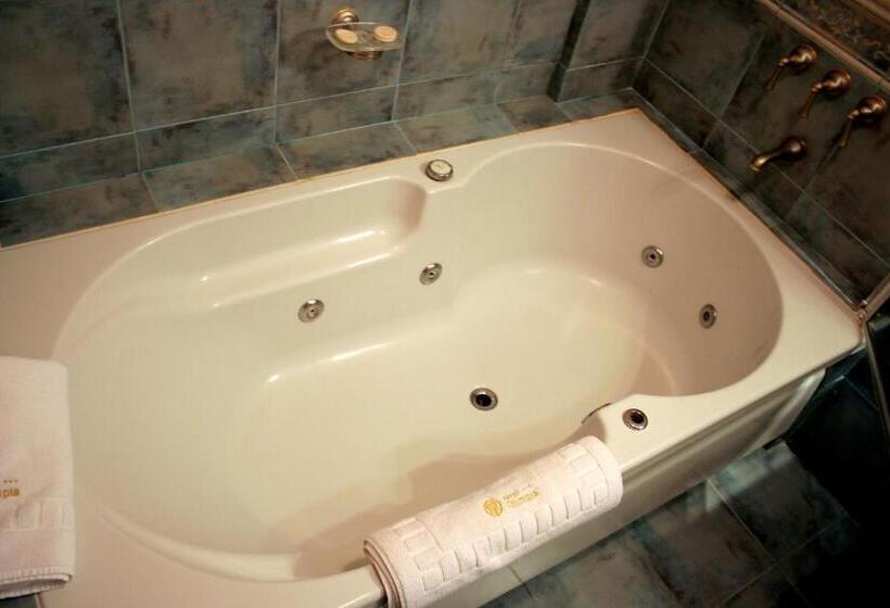 سوئیت با وان آب گرم, Olimpia