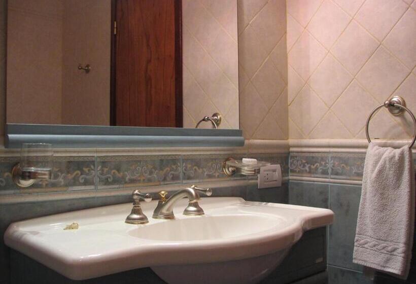 سوئیت با وان آب گرم, Olimpia