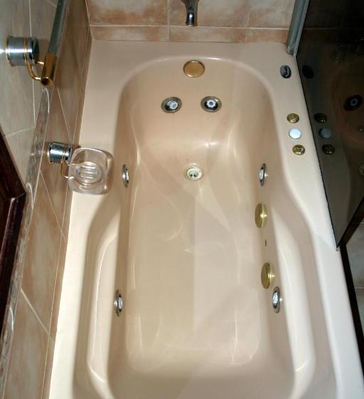 سوئیت مدیریتی 2 خوابه, Olimpia