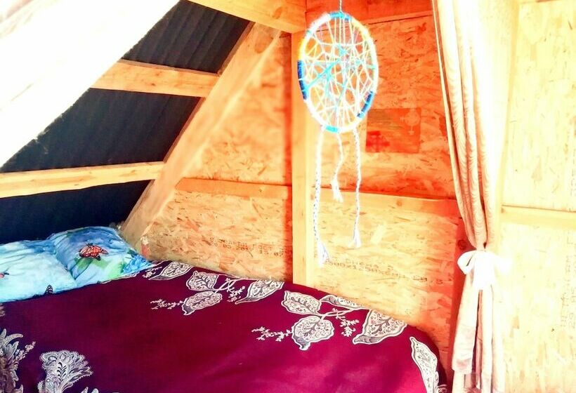 بنگله اقتصادی, Camping On Olkhon