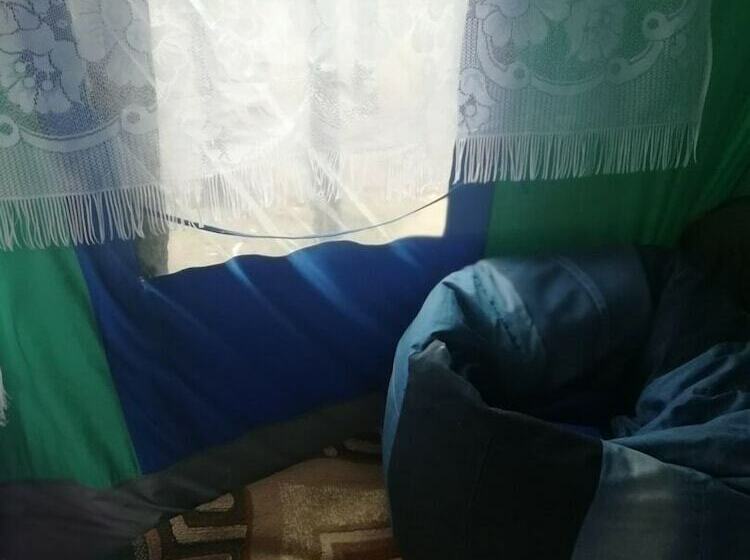 بنگله اقتصادی, Camping On Olkhon