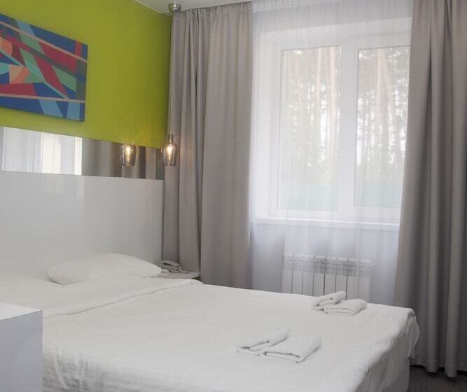 Номер Стандарт, Maxim Park