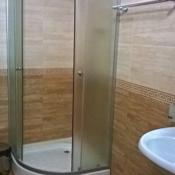 اتاق استاندارد سه نفره, Mini Hotel Staryi Alamat
