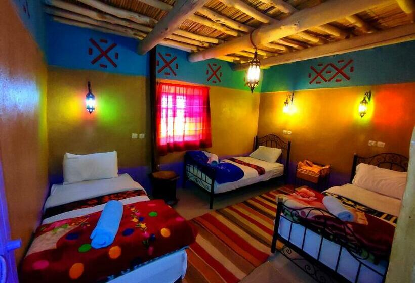 غرفة قياسية ثلاثية, Auberge Restaurant Afoud