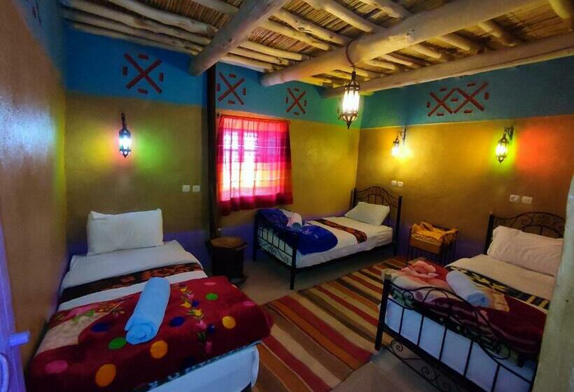 غرفة قياسية ثلاثية, Auberge Restaurant Afoud