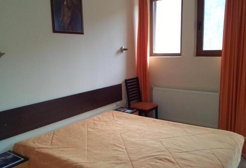 חדר סטנדרט עם מרפסת, Guest House Alfa Daniel