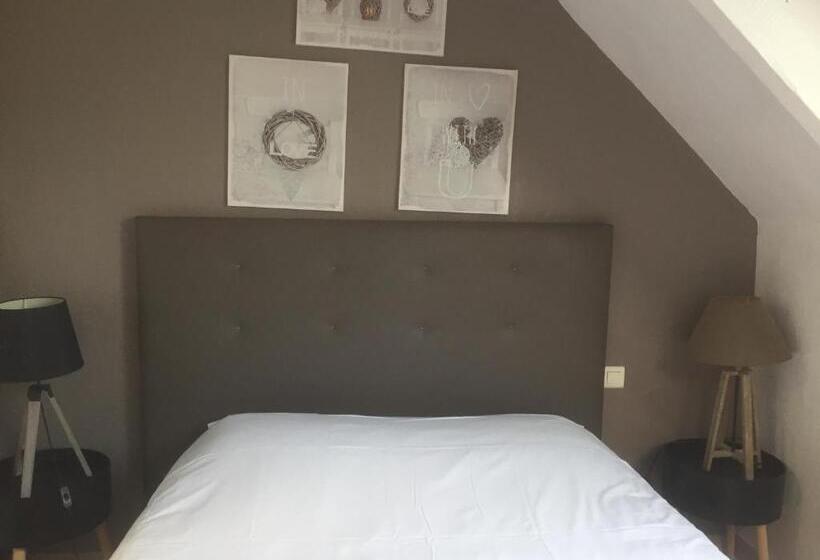 기본룸, Auberge Du Calvaire