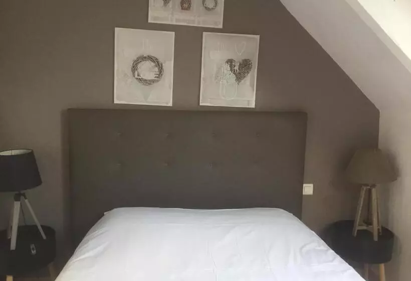 ベーシックルーム, Auberge Du Calvaire