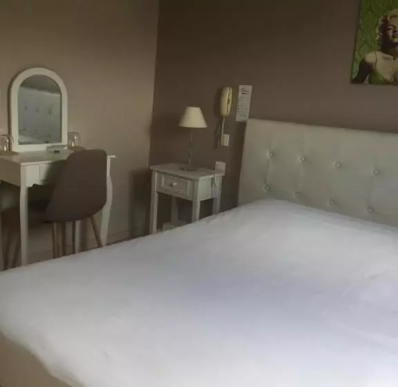 ベーシックルーム, Auberge Du Calvaire