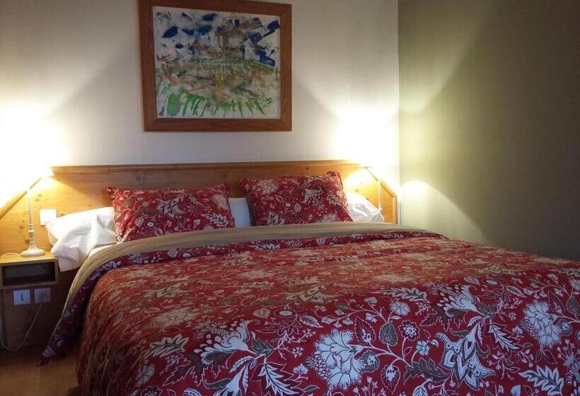 Номер Стандарт с Балконом, Auberge Ramstein