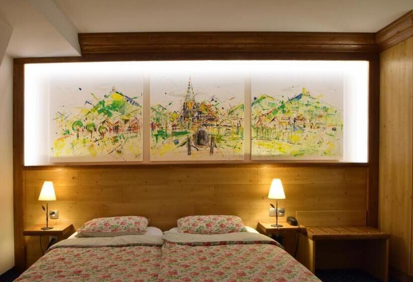 スタンダードルーム, Auberge Ramstein