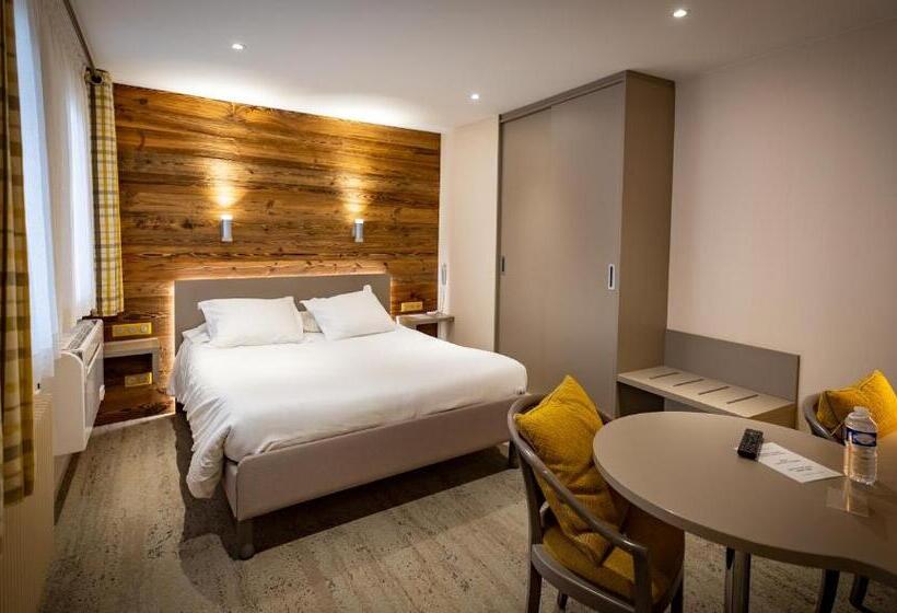 غرفة سوبيريور, Logis Hôtel De La Tour