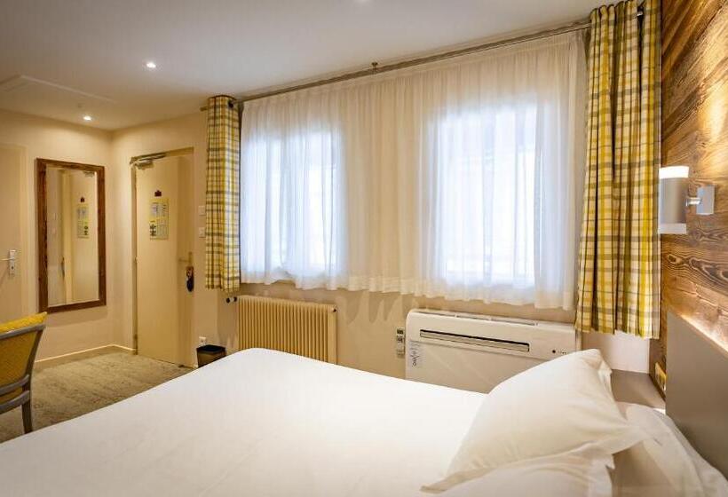 غرفة سوبيريور, Logis Hôtel De La Tour