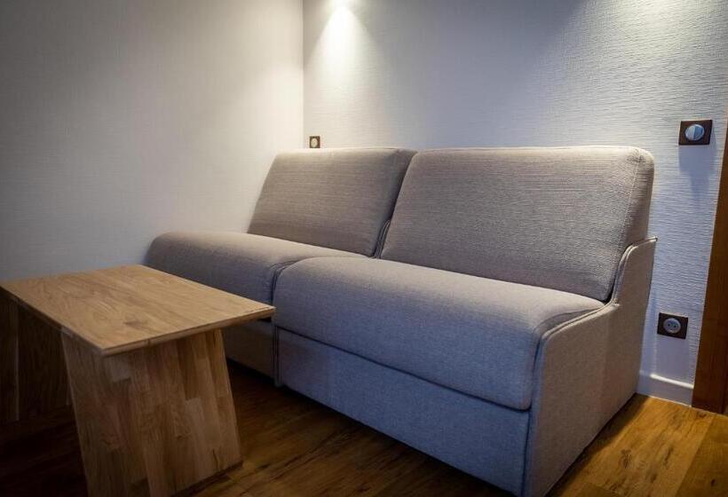 غرفة سوبيريور, Logis Hôtel De La Tour