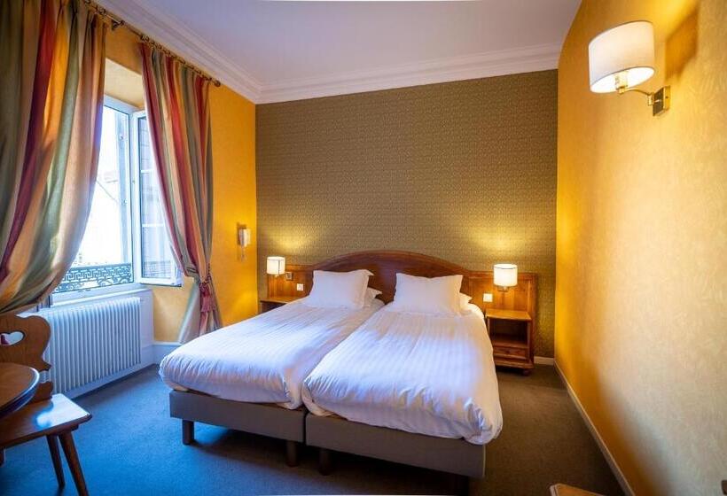 غرفة سوبيريور ذات إطلالة, Logis Hôtel De La Tour
