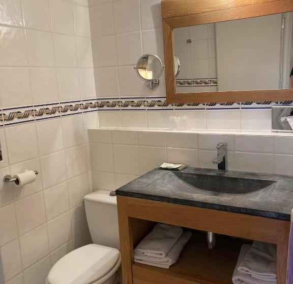 غرفة قياسية رباعية, Hôtel De La Poste