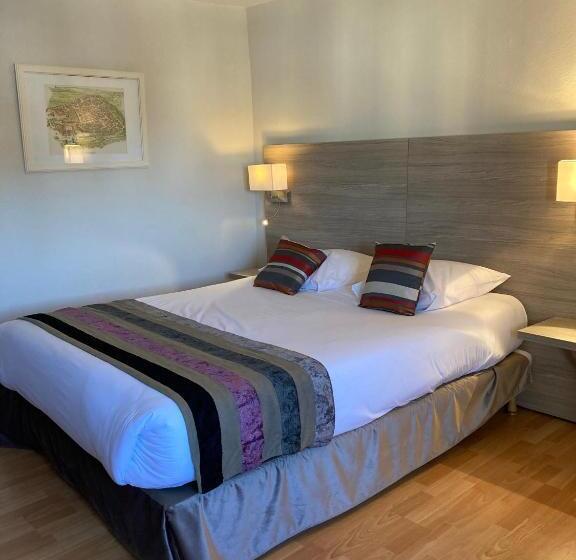 غرفة عائلية, Hôtel De La Poste