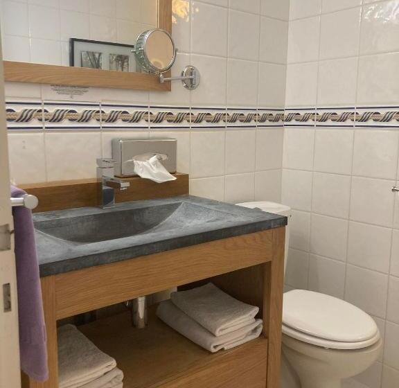 غرفة قياسية, Hôtel De La Poste