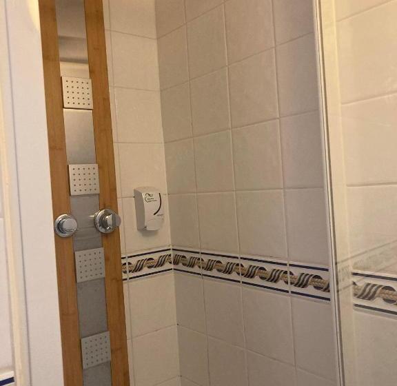 غرفة قياسية, Hôtel De La Poste