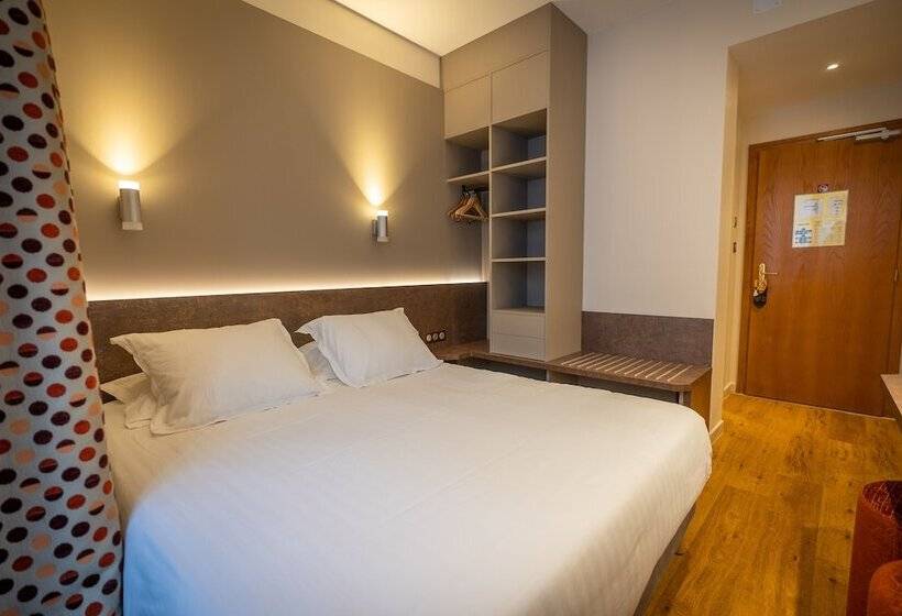 غرفة كومفورت, Logis Hôtel De La Tour