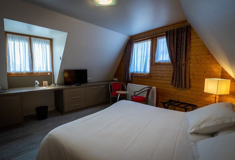 Номер Superior, Logis Hôtel De La Tour