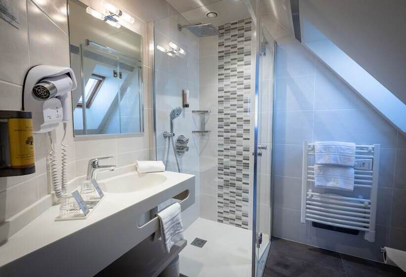 غرفة سوبيريور, Logis Hôtel De La Tour