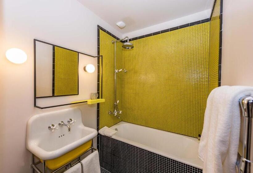 غرفة سوبيريور, La Guitoune