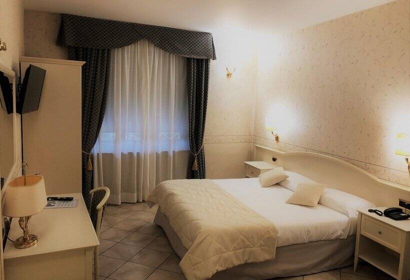 חדר סטנדרט, La Noce