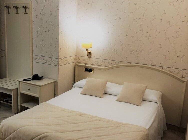 חדר סטנדרט, La Noce