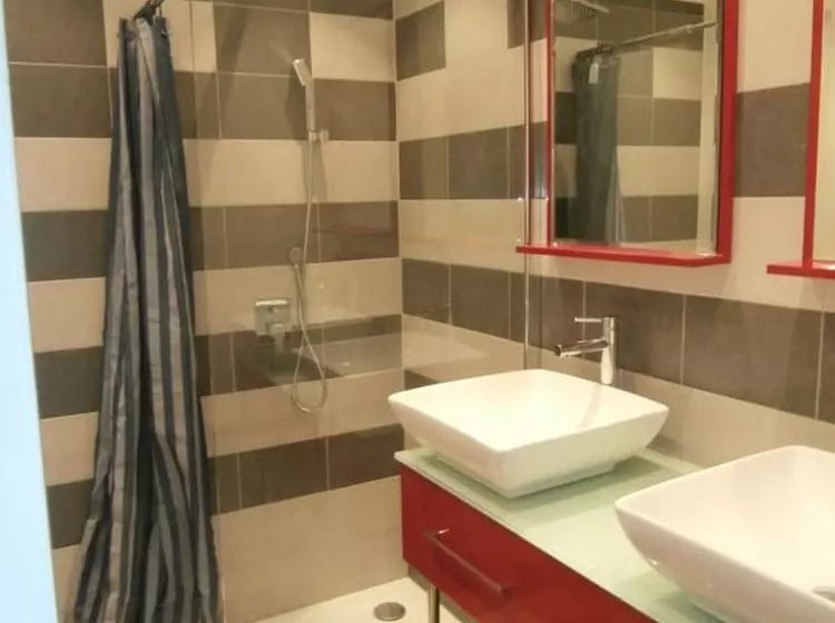 Standard-huone, Le Moderne