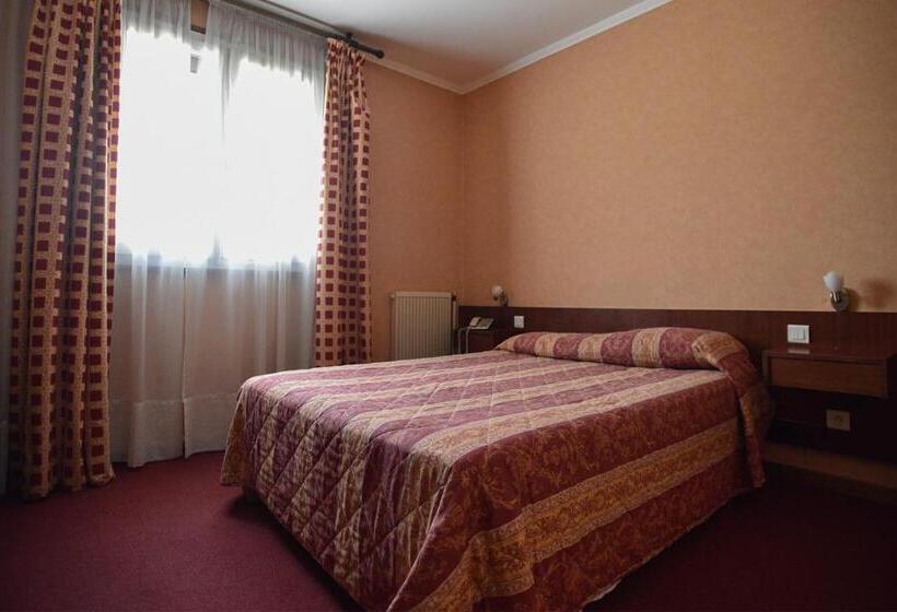 Номер Стандарт, Le Santa Maria