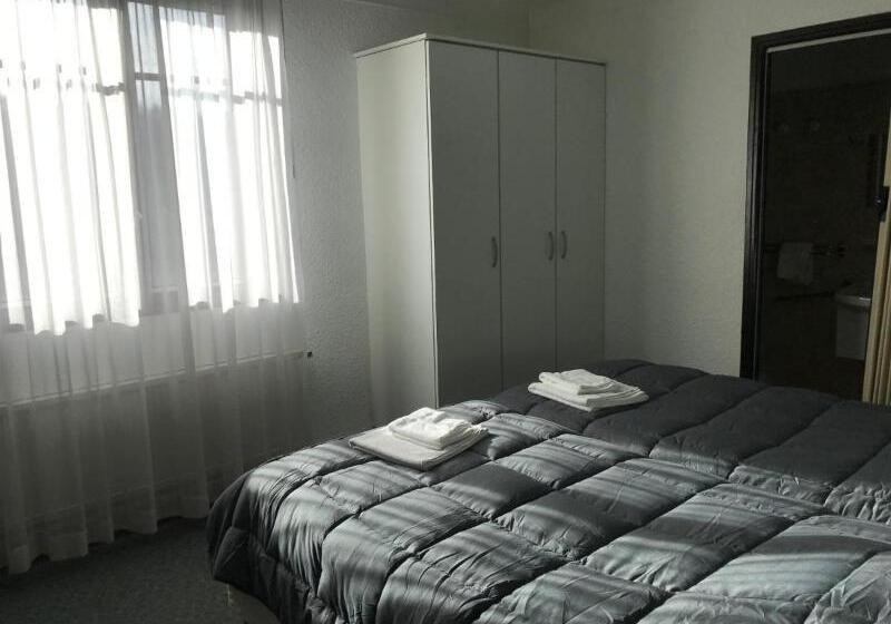 标准间, Les Chenes