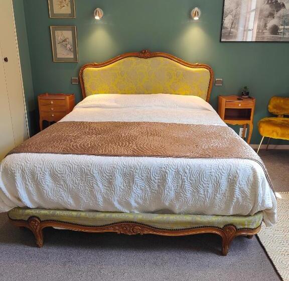 חדר סטנדרט נוף להרים, Les Rochers