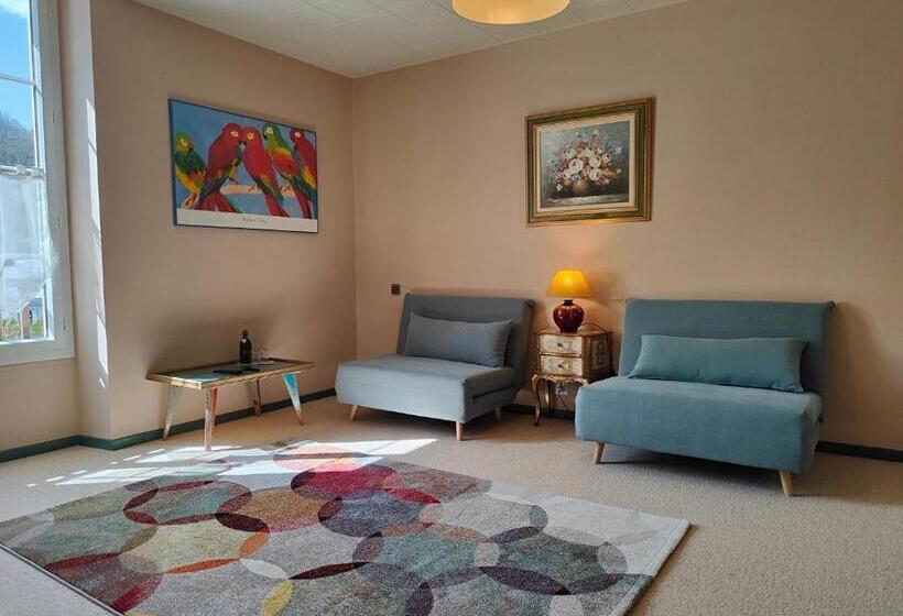 סוויטה דלוקס, Les Rochers