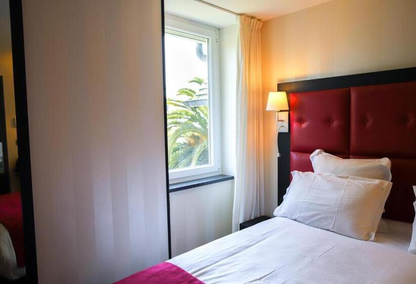 标准房带园景, Logis Hôtel Saint Guirec Et De La Plage