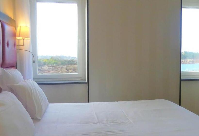带海景的标准房, Logis Hôtel Saint Guirec Et De La Plage