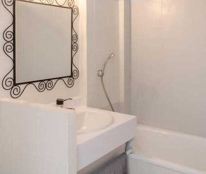 Номер Стандарт Индивидуальный, Logis Hôtels Le Pont Bernet Hotel 2 étoiles Et Restaurant