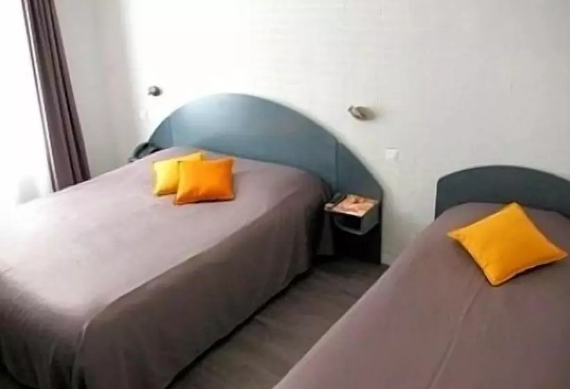 スタンダードルーム, Logis Hôtels   Le Pont Bernet   Hotel 2 étoiles Et Restaurant