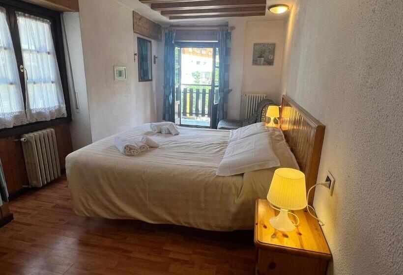 标准间, Sport Cafe